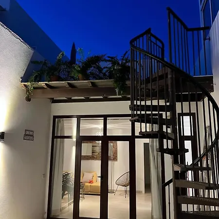 Thiago * بْوُرتو كاليرو