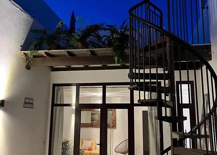 Thiago * بْوُرتو كاليرو